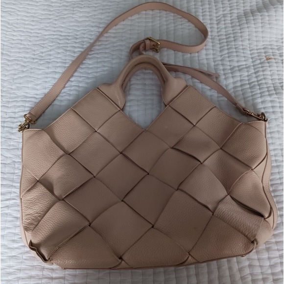 IACUCCI  Cream/Blush Basket Weave Woven Leather Double Handle Hobo‎  Handbag - Picture 1 of 3